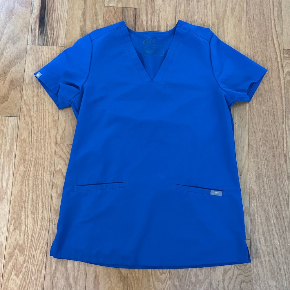 FIGS royal blue casma scrub top